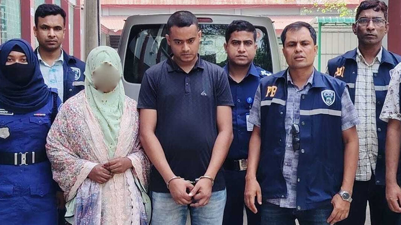 শারীরিক সম্পর্কের পর টাকা কম দেওয়ায় ঝগড়া, নারীকে গামছা পেঁচিয়ে হত্যা