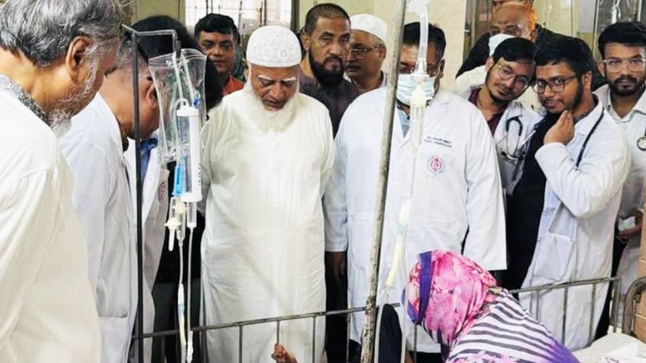 শিশু হাসপাতালে জামায়াত আমির