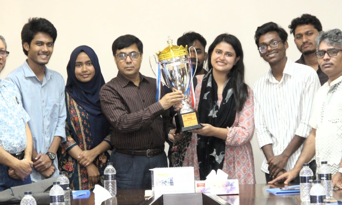 স্ট্যামফোর্ডকে পরাজিত করে ছায়া সংসদে বিজয়ী নজরুল বিশ্ববিদ্যালয়