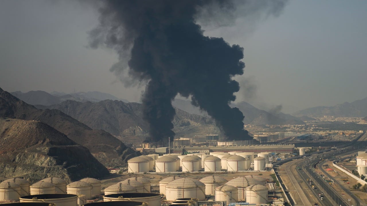যুক্তরাষ্ট্রের পাশে দাঁড়ালে চার গুণ ক্ষতি: ইরান