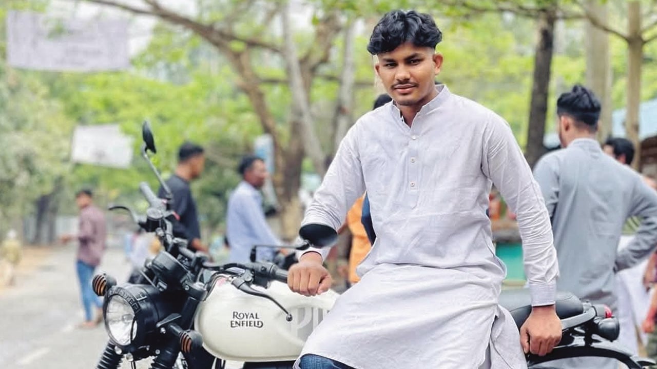 টেকনাফের পাহাড় থেকে ৩ যুবকের মরদেহ উদ্ধার