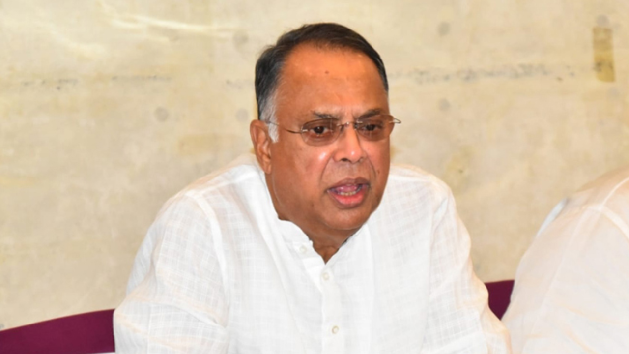 তেলের দাম বাড়াতে সরকার বাধ্য হয়েছে: জ্বালানিমন্ত্রী