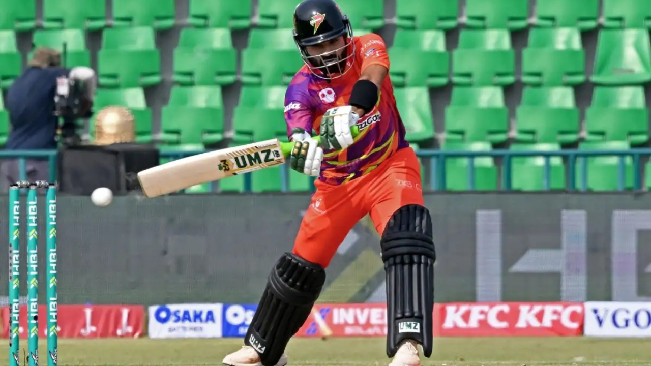 টানা হারে হতাশ রাওয়ালপিন্ডি, কারণ খুঁজছেন রিজওয়ান