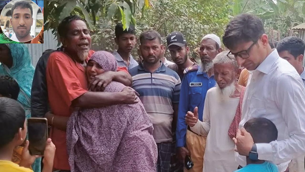 ‘রাত ৩টার দিকে খবর আসে, আমার স্বামী আর নেই’