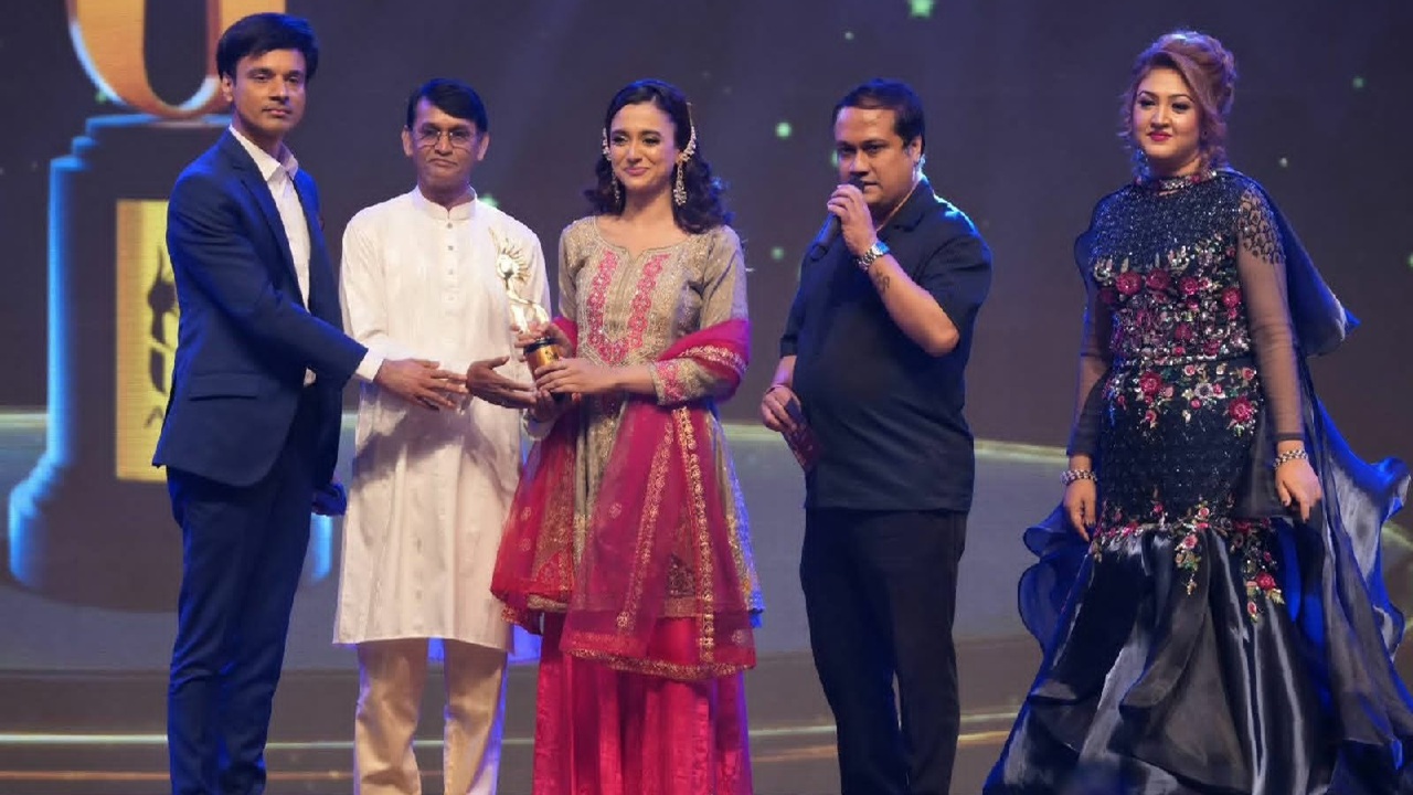 তারকামুখর সন্ধ্যায় বাইফার ৫ম আসর অনুষ্ঠিত 2