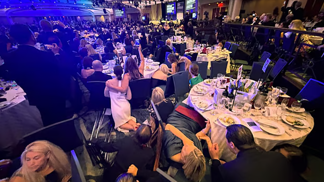 ট্রাম্পের ডিনারে গুলি