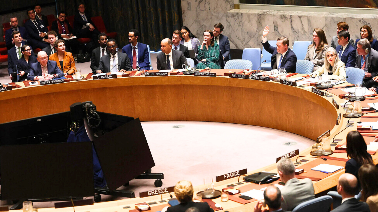 যুক্তরাষ্ট্র-ইসরায়েল হামলা শুরু করলেও ইরানকে নিন্দা জানালো নিরাপত্তা পরিষদ