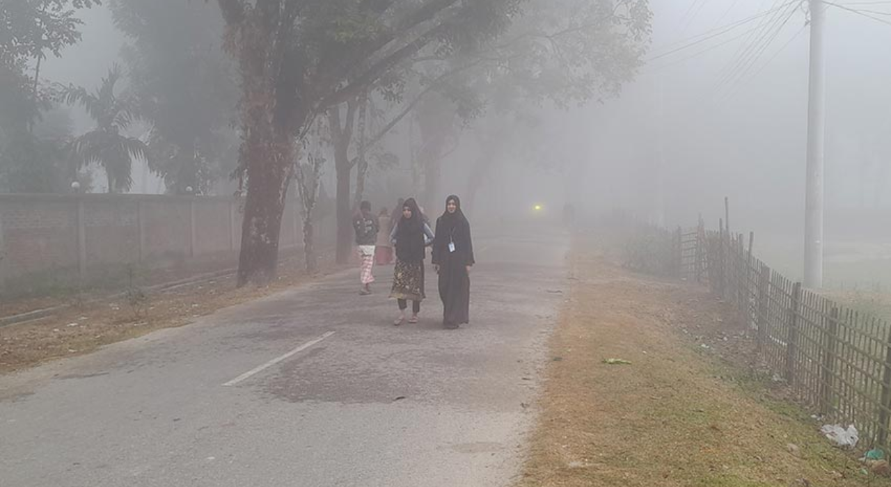 শীতে কাঁপছে উত্তরের জেলা