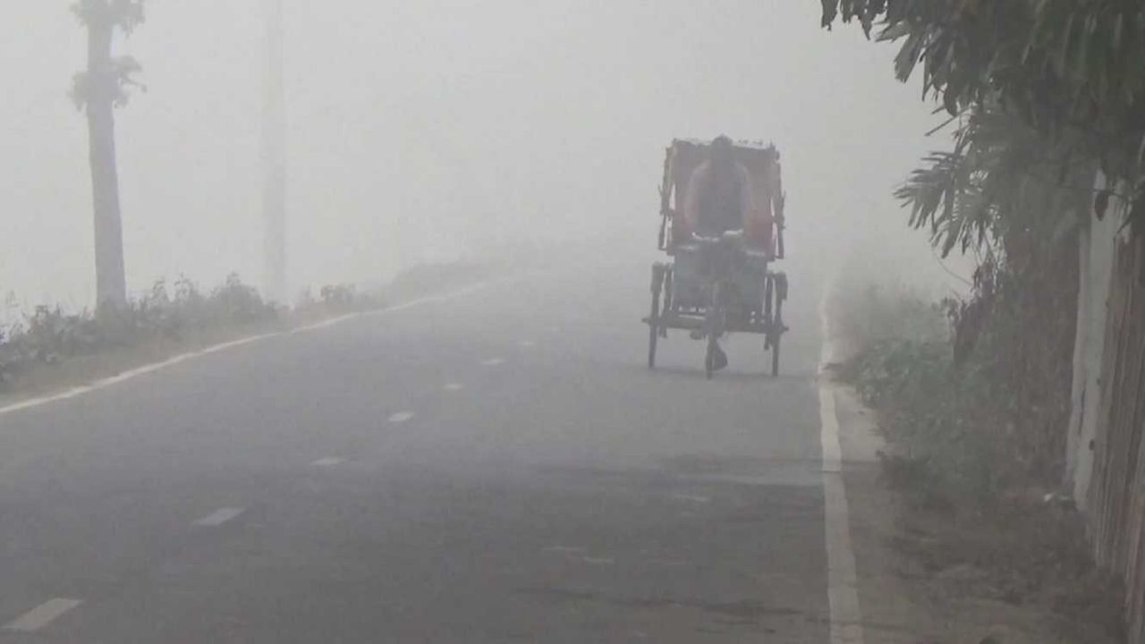 চোখ রাঙাচ্ছে শীত, ১২ ডিগ্রিতে নামল তাপমাত্রা