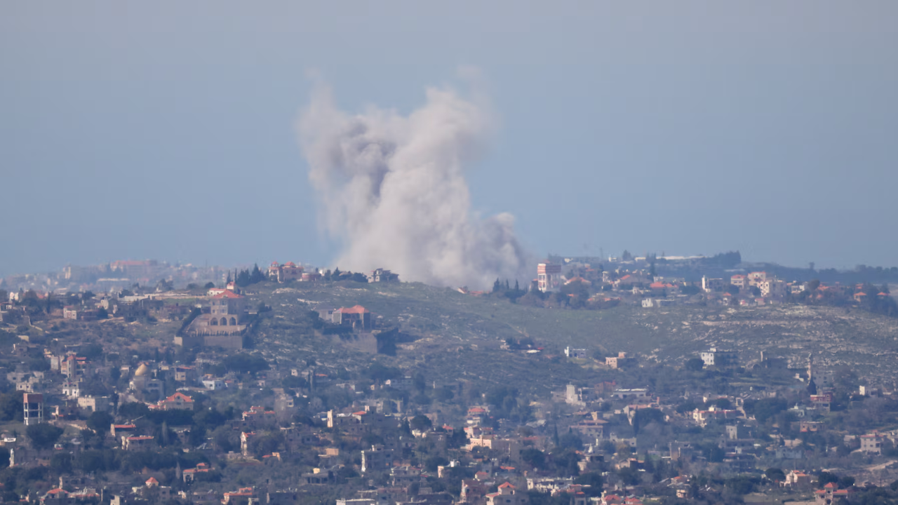 যুদ্ধবিরতির মধ্যেই ইসরায়েল-হিজবুল্লাহর পাল্টাপাল্টি হামলা