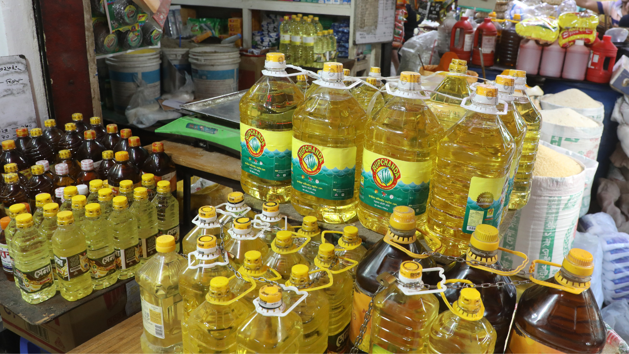 যুক্তরাষ্ট্র থেকে পাম তেল কিনছে সরকার