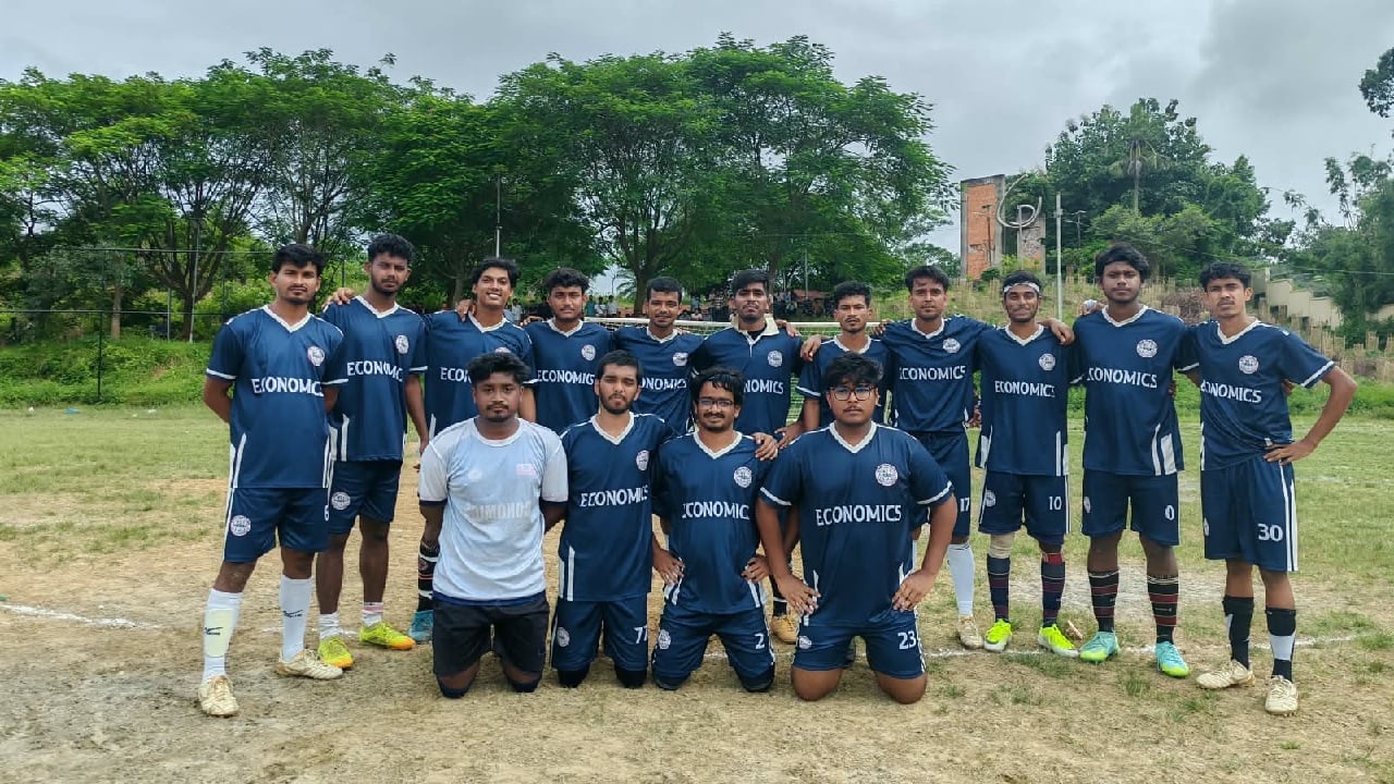 কুবিতে আন্তঃবিভাগ ফুটবল প্রতিযোগিতা শুরু