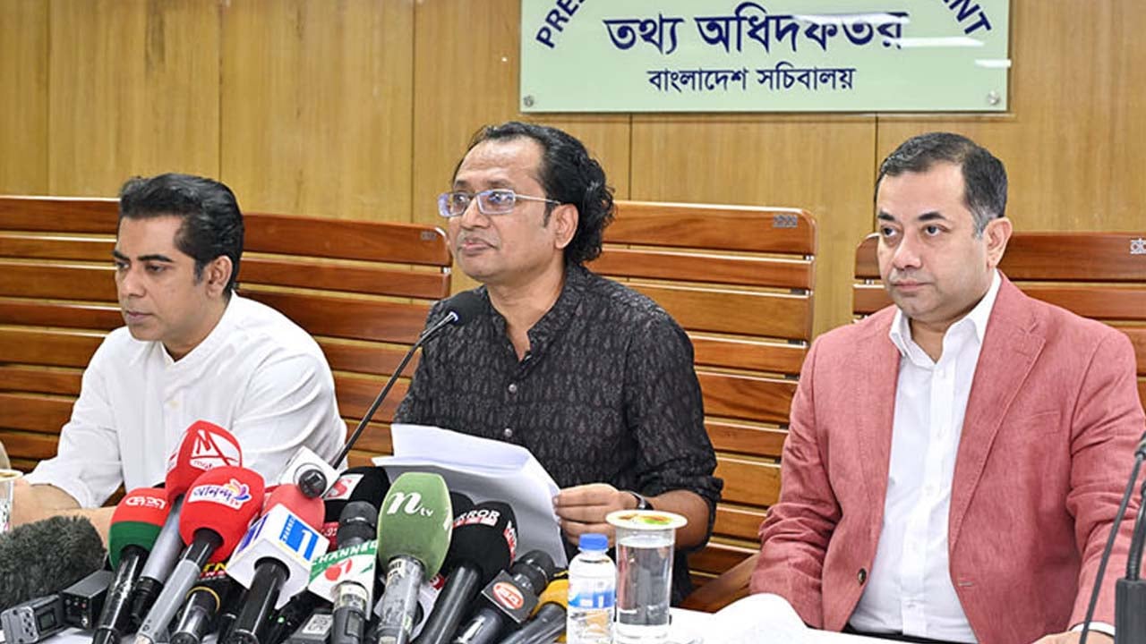 চীনা যুদ্ধবিমান জে-১০ সিই কেনার চুক্তির খসড়া তৈরি: ডা. জাহেদ