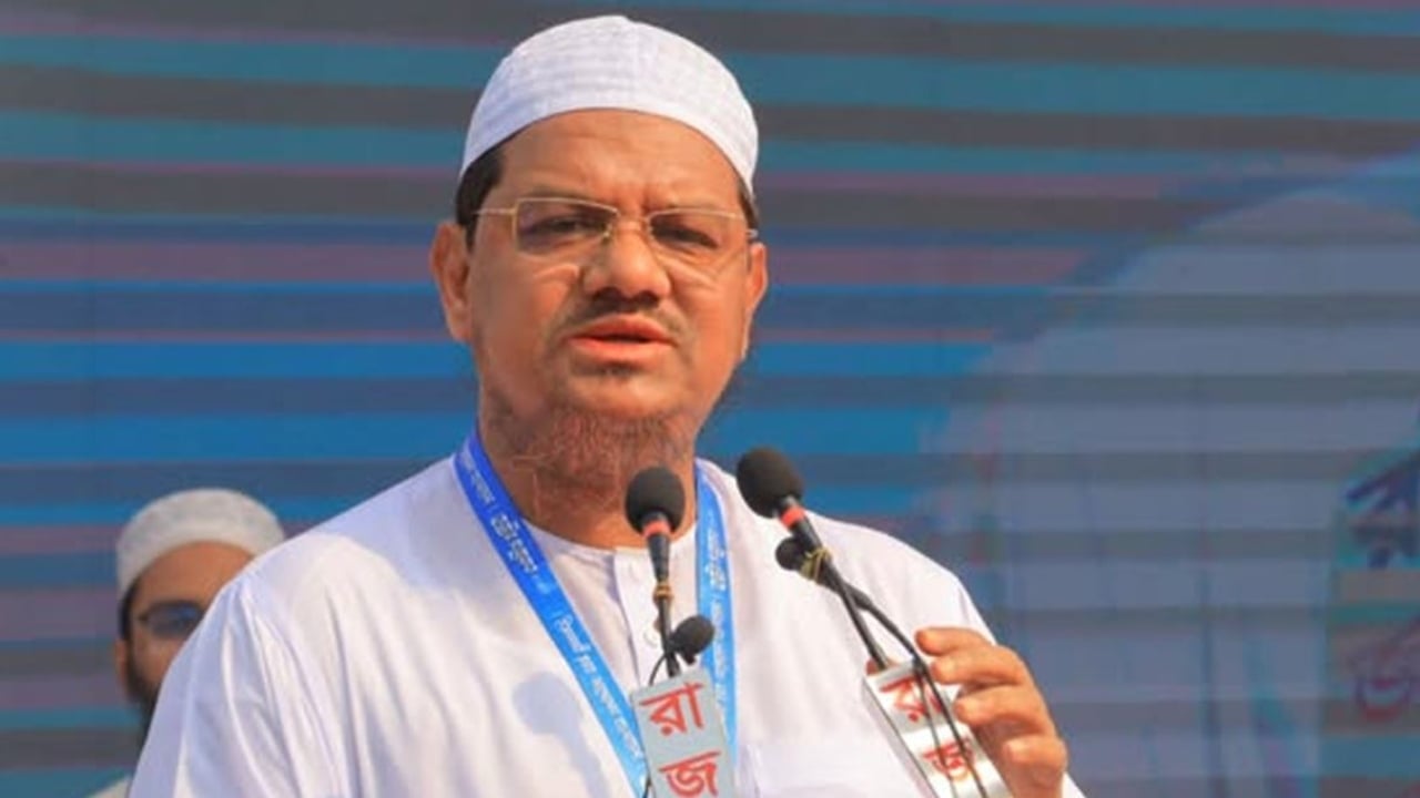 ছয় মাসে চাকরি হারিয়েছে ২০ হাজার পোশাক শ্রমিক: চরমোনাই পীর
