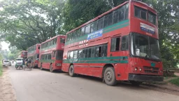 জাবিতে ইট, ওষুধ, পানির বোতলে বাসের সিট ‘রিজার্ভ’, ক্ষুব্ধ শিক্ষার্থীরা