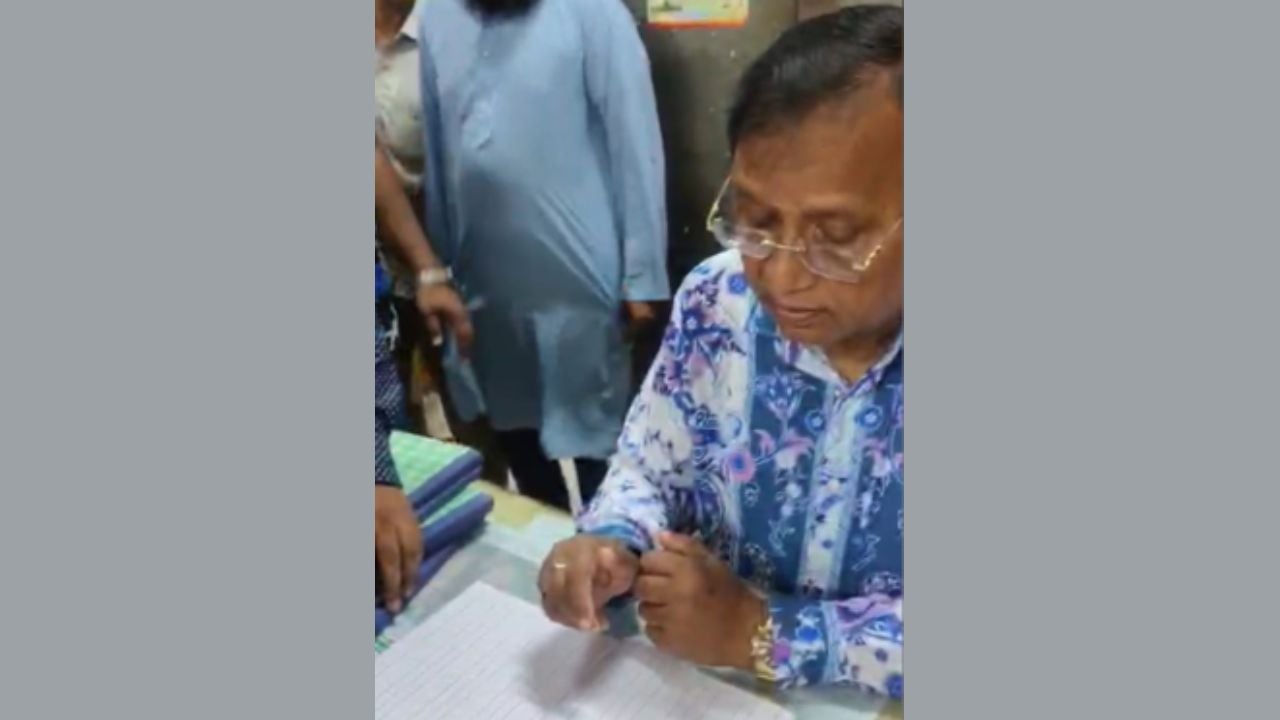 ডিএসসিসি প্রশাসকের আকস্মিক পরিদর্শন, তারপর...