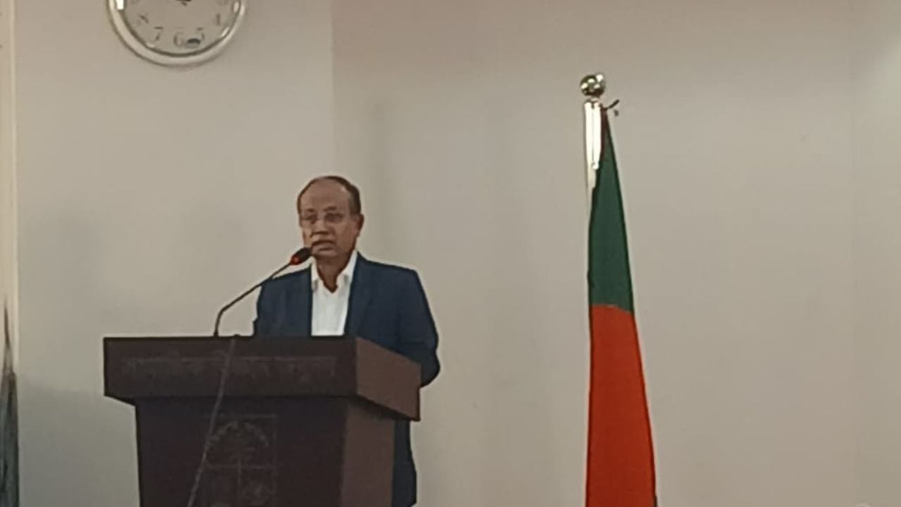 ঢাবিতে ‘মিট দ্য অ্যাম্বাসেডর’ শীর্ষক আলোচনা সভা