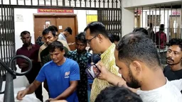 নাটোরে হোমিও চিকিৎসককে কুপিয়ে হত্যা