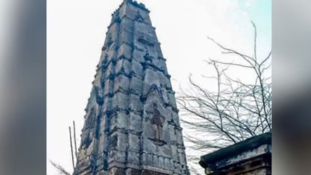 পাকিস্তানে মাদ্রাসার জন্য ভাঙা হলো শত বছরের পুরোনো মন্দির