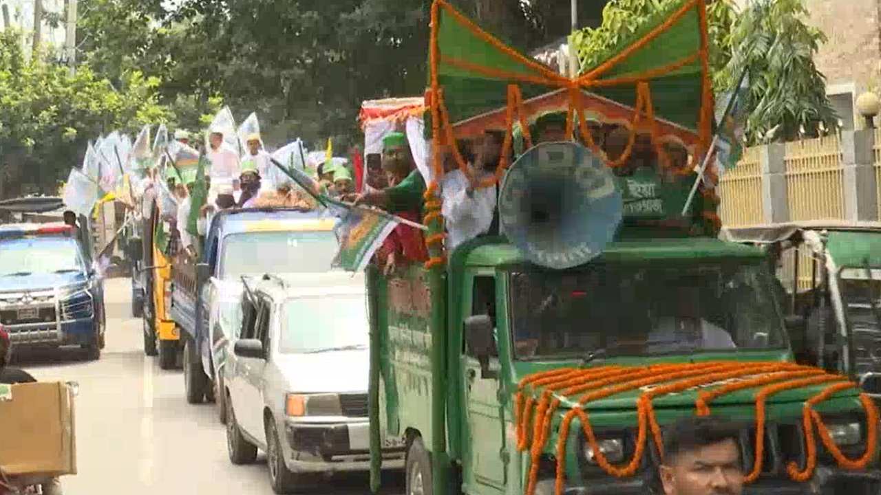 পাবনায় যথাযথ মর্যাদায় ঈদে মিলাদুন্নবী পালিত