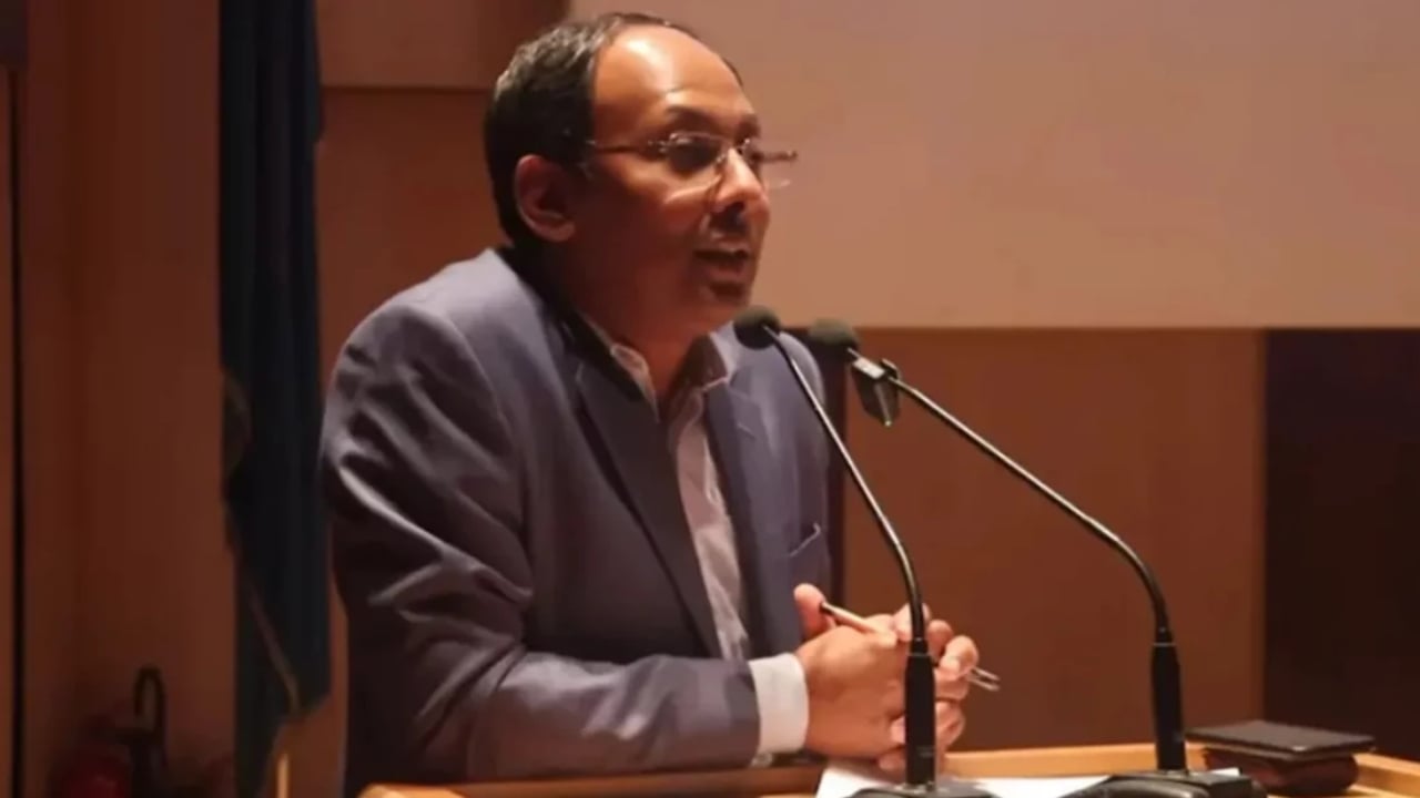 পিএসসির নতুন চেয়ারম্যান নাজমুজ্জামান ভূঁইয়া