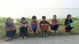 গোমস্তাপুর সীমান্তে ৬ জনকে পুশ-ইনের চেষ্টা