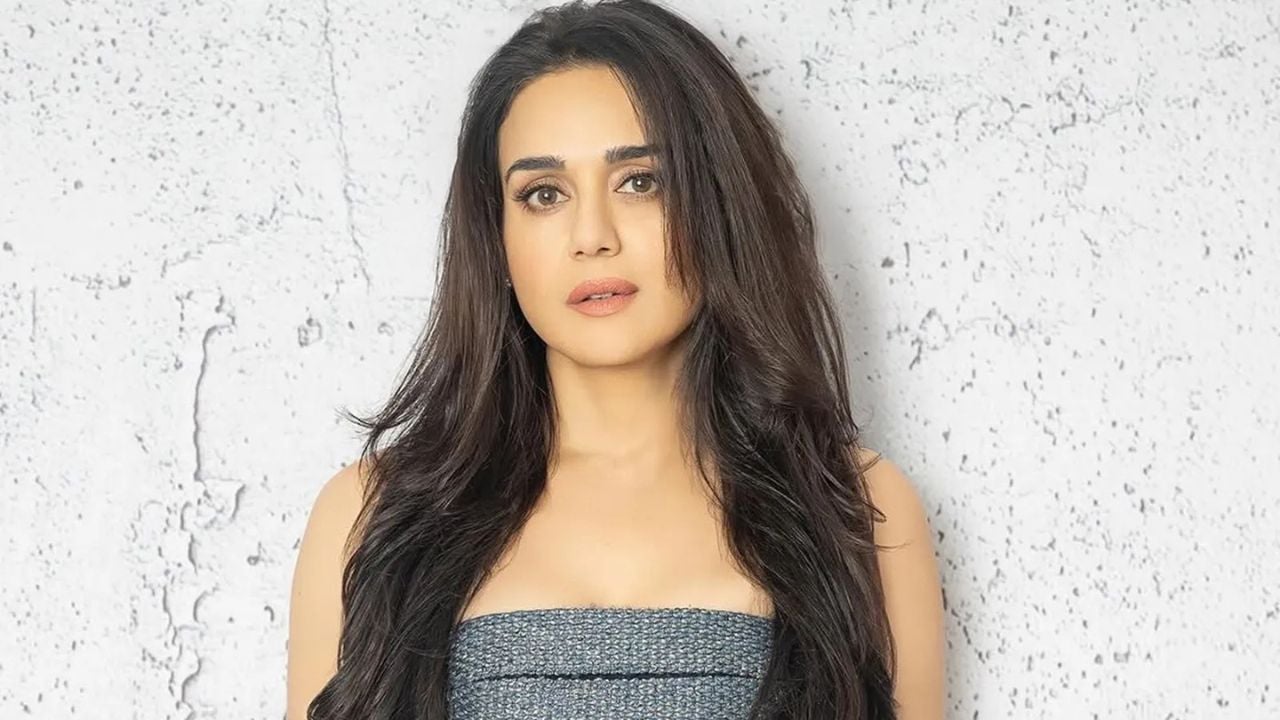 প্যারিসে শয্যাশায়ী প্রীতির মন ভালো করলো অচেনা পরিবার