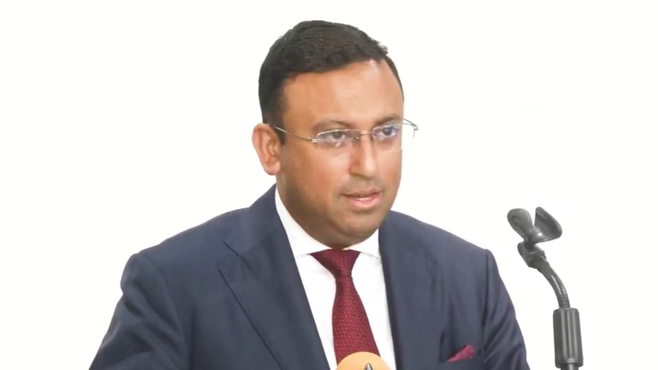 ব্রিটিশ নাগরিকত্ব নিয়ে প্রশ্নের উত্তরে প্রতিমন্ত্রী বললেন, ‘কে নিউজ করেছে, কার এত জ্বালা’
