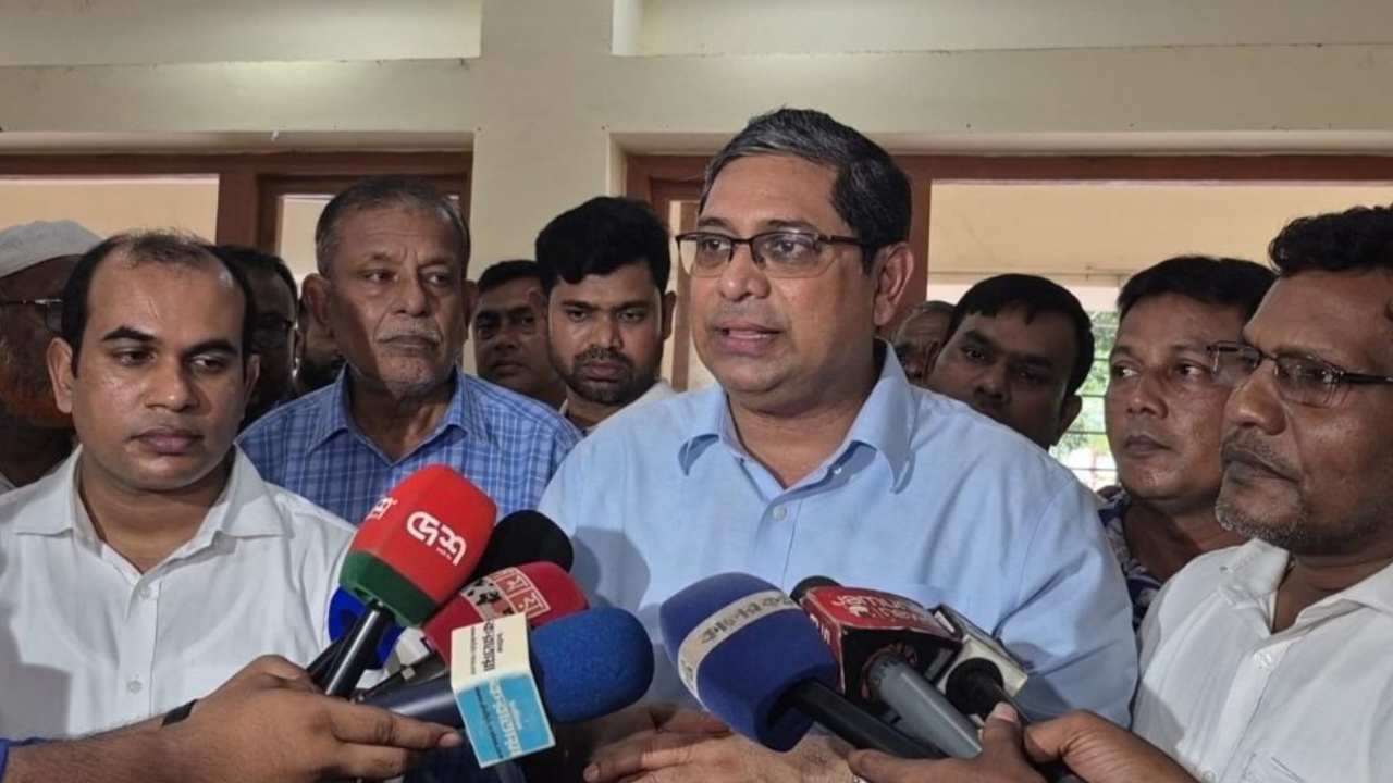 বিদ্যুৎ খাতে ৬০ হাজার কোটি টাকা বকেয়া পরিশোধের চাপ আছে: প্রতিমন্ত্রী