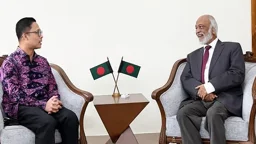 বাংলাদেশ থেকে ছয় মাসে ২ লাখ শ্রমিক নেবে মালয়েশিয়া
