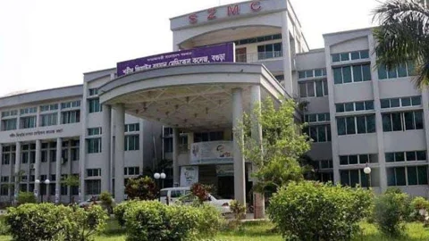 শজিমেকে রোগীর স্বজন ও ইন্টার্ন চিকিৎসকদের মারামারি, আহত ১২
