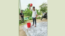 দুধ দিয়ে গোসল করে প্রেম না করার প্রতিজ্ঞা