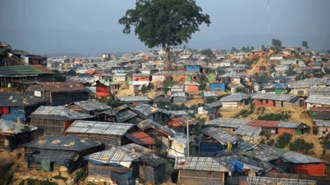 রোহিঙ্গা ক্যাম্পে সংঘর্ষ, মা-ছেলে গুলিবিদ্ধ