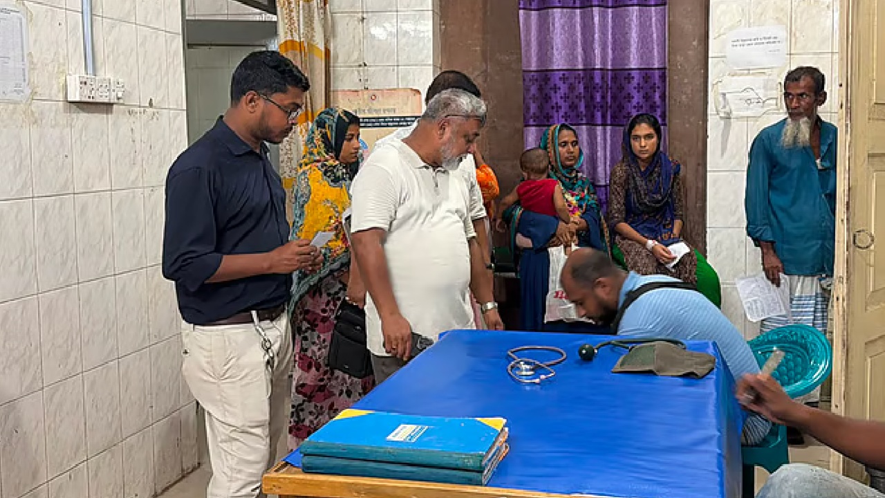 শরীয়তপুরে ৩ সাংবাদিককে মারধর, অভিযোগ বিএনপি নেতার বিরুদ্ধে