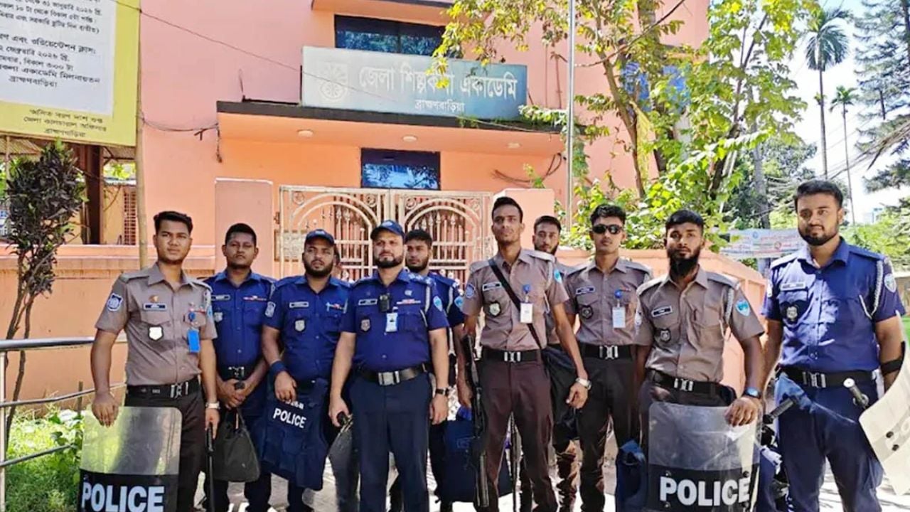 হাসনাতের দুঃখ প্রকাশ, তবুও এনসিপির সভাস্থলে কওমি ছাত্রদের কর্মসূচি