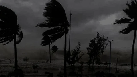 ১১ জেলায় ৬০ কিলোমিটার বেগে ঝড়ের আভাস