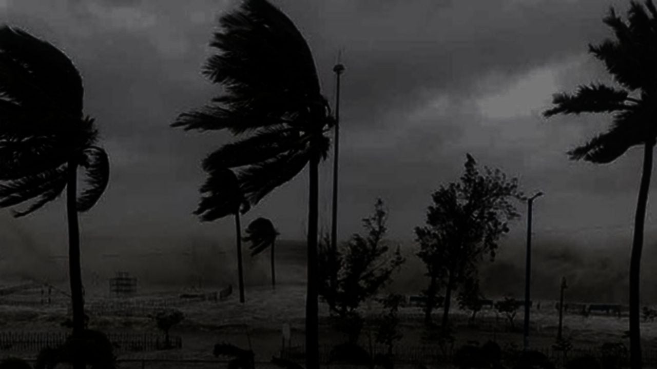 ১১ জেলায় ৬০ কিলোমিটার বেগে ঝড়ের আভাস