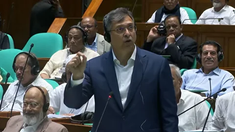১৫ বছরে প্রায় ২০ হাজার আগ্নেয়াস্ত্রের লাইসেন্স